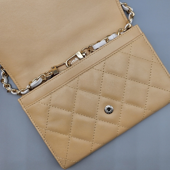 💛CHANEL Cambon Wallet/Clutch💛 - Picture 13 of 17